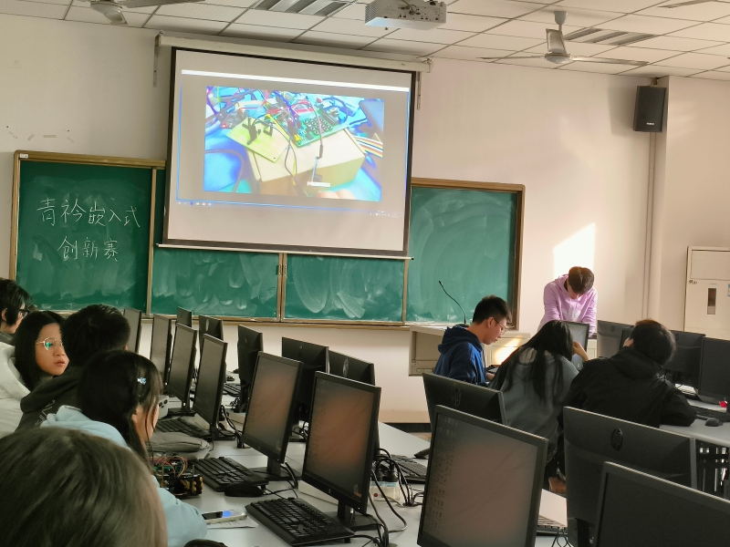 融合创新，赋能未来 重庆文理学院电子信息工程学院技术服务概览